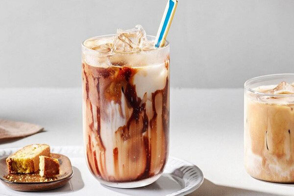 Start your Hanoi Travel with a creamy sip